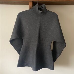 Aritzia Gray Women's Sweater sz S